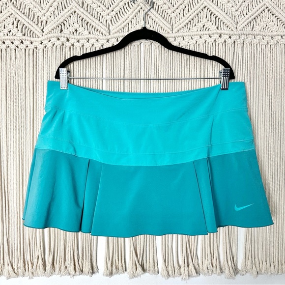 Nike Turquoise Pleated Skort Size XL - Picture 9 of 9
